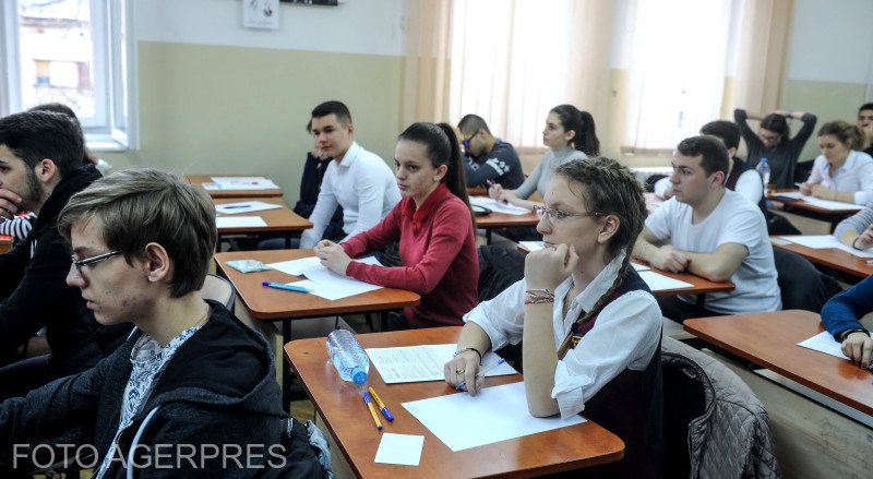 Proiectele pentru învăţământul şi profesional, în dezbatere publică de Ministerul Educației - SparkNews.ro