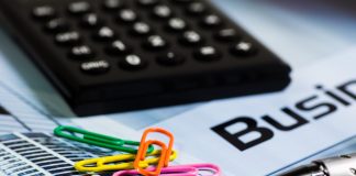 Educația financiară, proiect-pilot lansat în 10 școli din Cluj: ”Niciodată oamenii nu ştiu pe ce îşi dau banii”