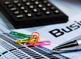 Educația financiară, proiect-pilot lansat în 10 școli din Cluj: ”Niciodată oamenii nu ştiu pe ce îşi dau banii”