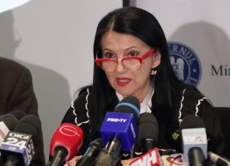 Sorina Pintea: În școlile unde absenteismul este mai mare de 20%, se poate lua măsura suspendării cursurilor