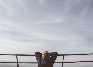 Cifre îngrijorătoare: Vârsta de debut în consumul de droguri în România este de 10-11 ani