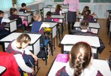 Consiliul Naţional al Elevilor, despre voucherele pentru uniformele școlare: În contextul economic actual, o astfel de măsură ar fi dezastruoasă