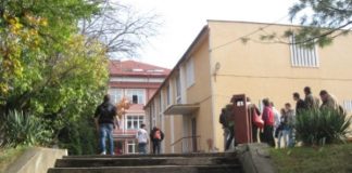 Elevii din Mureș nu mai vor abuzuri în școli și cer modificarea Regulamentelor liceelor
