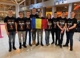 Zero Robotics. Elevii din Sibiu au câștigat locurile I și III la concursul NASA din Boston