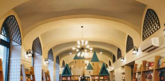 O lume de basm, într-o librărie din Oradea. Poveștile prind viață prin joacă și creativitate FOTO