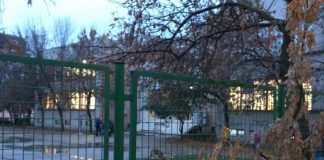 Campanie pentru igiena în școli, lansată de elevii din Timiș. Imagini din toaletele unor licee FOTO