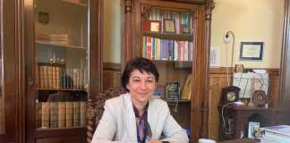 Scrisoarea profesorilor de la Șincai: ”În cazul demisiei directorului Silvia Mușătoiu, vom declanșa grevă generală”