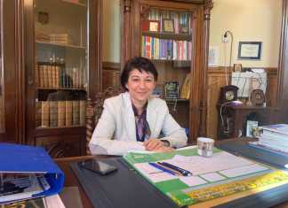 Scrisoarea profesorilor de la Șincai: ”În cazul demisiei directorului Silvia Mușătoiu, vom declanșa grevă generală”