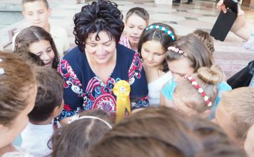 Învățătoarea din Bacău care a creat un orar personalizat pentru elevii săi: ”Cred în învățarea bazată pe bucurie mai mult decât în orice altă strategie”