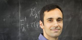 Profesorul român Ciprian Manolescu a câștigat prestigiosul premiu Moore pentru matematică pe 2019
