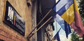 Zeci de profesori au venit la sediul MEN, nemulțumiți de schimbările propuse de minister
