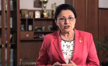 Ecaterina Andronescu, despre elevii dați afară de la colegiile din Brașov: ”Ilegal. Este o discriminare”