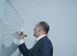 Primarul sectorului 4 îi răspunde directoarei de la Șincai: Vrea să cheltuie banii după bunul plac. Să respecte legea și să lase orgoliile