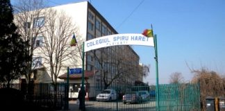 Protest la Colegiul ”Spiru Haret” din Ploiești unde a fost înjunghiată profesoara de matematică