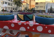 Cum au schimbat elevii școala la ora de Arhitectură: Clasa în aer liber sau Ceainărie înăuntru și afară