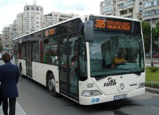 Elevii bucureșteni vor circula gratuit cu mijloacele de transport în comun, începând de luni