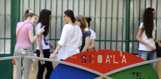 Simularea Evaluării Naționale. Mama unui elev de clasa a VII-a: ”Copiii sunt extrem de adaptabili, părinții și profesorii sunt mai tensionați”