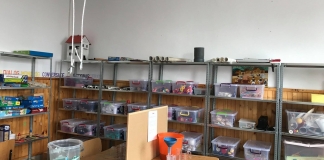 Într-un sat mic din Sibiu: Școală cu ludotecă și atelier de învățare prin explorare. Elevii de clasa a IV-a au și Ceainărie literară