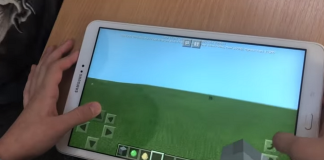 Prima temă în Minecraft la clasa învățătoarei Claudia Chiru. Ce au avut de făcut copiii VIDEO