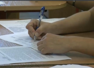 Simularea Evaluării Naționale începe luni. Elevii claselor a VII-a participă în premieră. Notele pot fi trecute în catalog