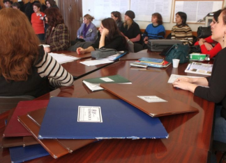 Proiect: Salarii majorate pentru profesorii din învățământul special, sporuri de solicitare psihică de 10% pentru tot personalul didactic