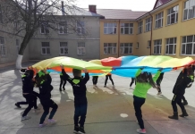 Ideea care cucerește tot mai multe clase și îi încântă pe copii. Starea de bine la școală…