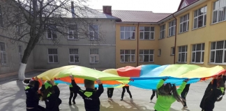Ideea care cucerește tot mai multe clase și îi încântă pe copii. Starea de bine la școală…