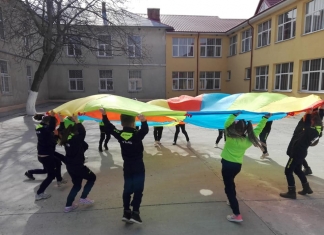 Ideea care cucerește tot mai multe clase și îi încântă pe copii. Starea de bine la școală…