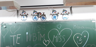 În clasa învățătoarei care primește cele mai frumoase mesaje de la elevii săi. Copiii spun că este ”grozavă”