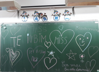 În clasa învățătoarei care primește cele mai frumoase mesaje de la elevii săi. Copiii spun că este ”grozavă”