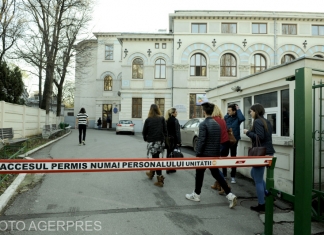 O elevă a Colegiului ”Gheorghe Lazăr” din Capitală a murit de meningită. Cursurile, suspendate vineri