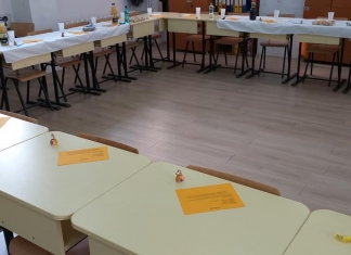 O altfel de ședință cu părinții: Atmosferă de cafenea, discuții relaxate și un moment distractiv