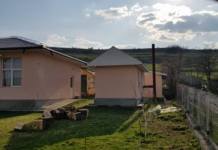 Un copil de 3 ani a murit după ce a căzut în fosa septică a unei școli din Iași. Directorul școlii a fost demis UPDATE