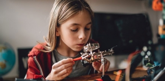 Kidibot Start-Up România, un concurs pentru copiii ”pasionați de viitor” și cărora le place ”să inventeze”
