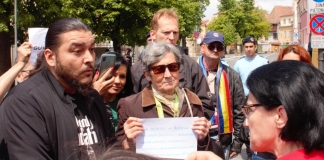 Ecaterina Andronescu, luată la rost de protestatarii din Sibiu: ”Dvs. nu trăiți în țara asta? Ar fi trebuit să vă dați demisia!”