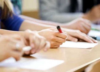 Proiectul prin care se elimină proba de Limba română pentru elevii maghiari la Evaluări şi BAC, depus la Parlament