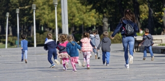 Luni începe reînscrierea copiilor la grădiniță. Înscrierile vor avea loc începând cu data de 20 mai