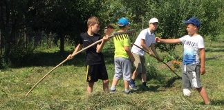 O zi de vacanță, la țară. O experiență unică trăită de elevii învățătoarei Daniela Stana: ”Vor să ne mutăm școala la țară”