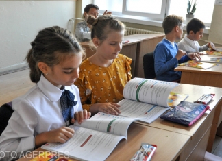 Evaluarea națională de la clasa a II-a începe marți, 12 mai. Elevii vor susține testele în timpul orelor de curs. Durata fiecărui test: 45 de minute