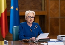 Cum vi se pare că un copil pleacă în vacanță fără să aibă bursa plătită? Răspunsul premierului Dăncilă