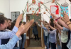 Surpriza unor elevi de clasa a IX-a pentru diriginta lor. Ștefan: ”Este un om deschis la suflet, ne întreabă cum ne simțim. Îi pasă de noi”