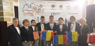 Patru medalii și o mențiune de onoare pentru elevii români la Olimpiada Europeană de Fizică