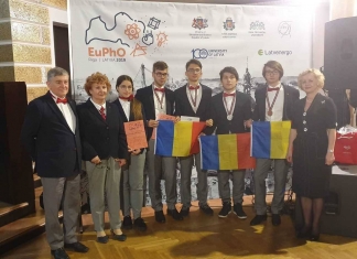 Patru medalii și o mențiune de onoare pentru elevii români la Olimpiada Europeană de Fizică