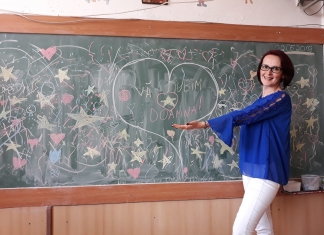 Învățătoarea Mara Luana Rauca: ”Ce-i poate învăța pe copii un profesor care a ieșit din examenul de titularizare fără să scrie ceva sau care a luat sub 5? Vă spun că nimic”
