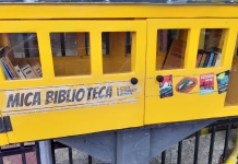 Mini-biblioteci pe străzile din sat: Locuitorii sunt încurajați să citească și să facă schimb de cărți