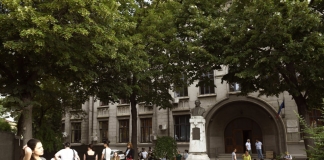 Absolventă de liceu, dezamăgită de școala românească: ”E un sistem care nu îți formează păreri, formează niște tipare standardizate și atât”