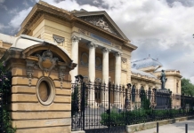 Admiterea la facultate 2019. Peste 3.000 de candidaţi s-au înscris pentru admiterea la UMF ”Carol Davila”