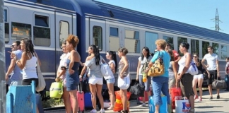 Teodorovici vrea transport gratuit cu trenul doar pentru studenții fără restanţe. Întâlnire la Guvern cu liderii ANOSR