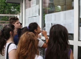 Consiliul Național al Elevilor se opune ”cu vehemență” propunerii ca absolvenții care nu obțin media 5 să urmeze obligatoriu școala profesională