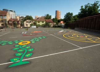 Jocuri Playform, în curtea școlii. Un proiect propus de un sibian și realizat în 12 unități de învățământ din Sibiu FOTO